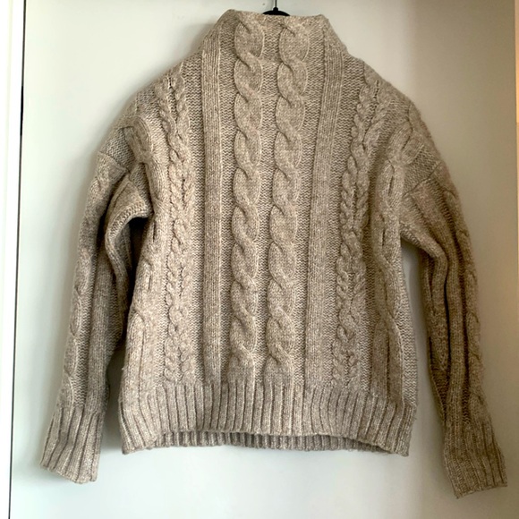 Mock neck cable knit sweater - Picture 2 of 6